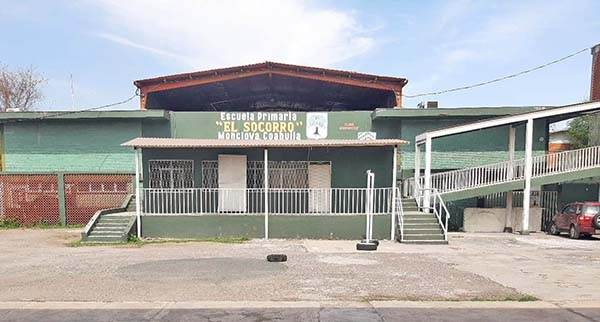 “La vida no retoña… volveremos a clases”