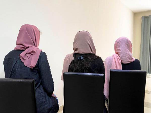 Talibanes imponen reglamento a afganas