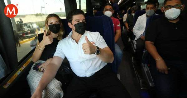 Abren nueva ruta para vacunación en Texas