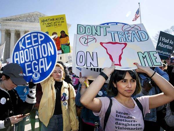Texas impone ley de aborto