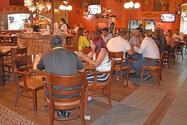 Mejoran ventas en restaurantes