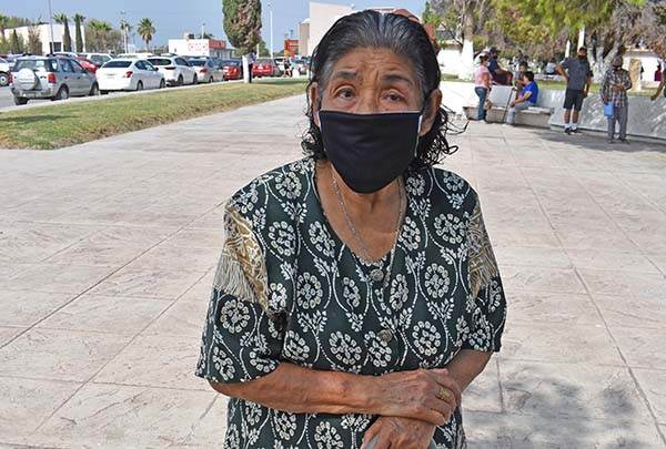 Compran medicamento y alimento con pensión