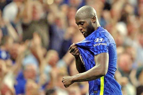 Da Lukaku primer triunfo al Chelsea en Champions