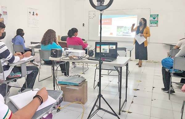 Invitan a prepa abierta COBAC