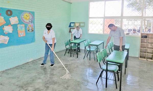 Realiza Cultura jornada de limpieza en escuela