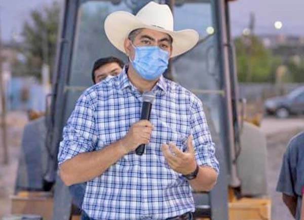 Instruye Paredes a respetar migrantes