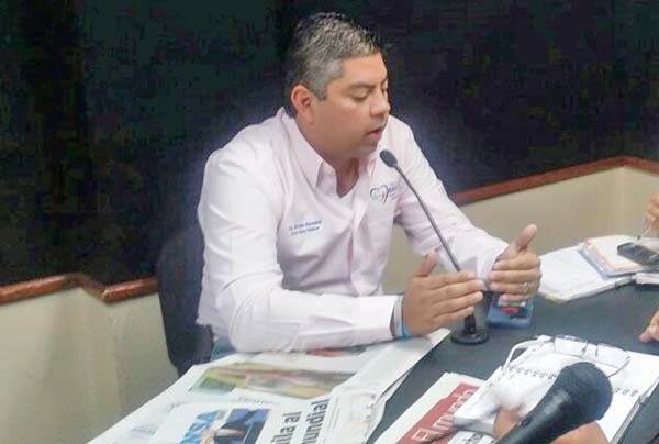 Se perfila Paredes para dirigir el PAN