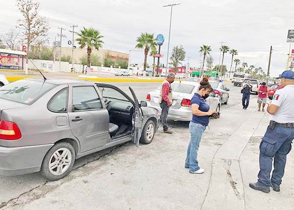 Derrapa en el Pape y Choca por alcance