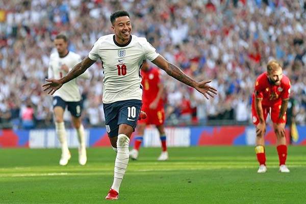 Golea Inglaterra a Andorra y mantiene invicto