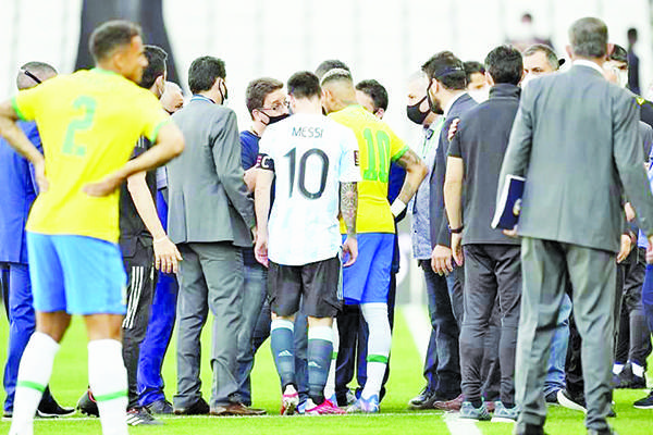 Suspenden el Brasil-Argentina tras escándalo