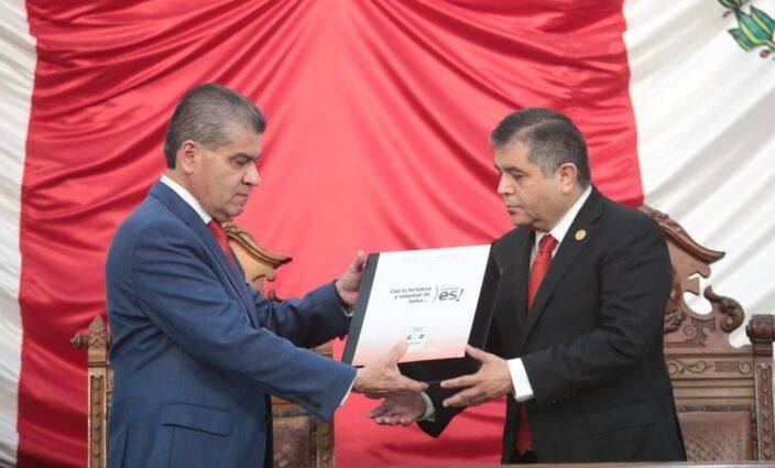 FUERTES Y UNIDOS, LLEGAMOS AL 2022