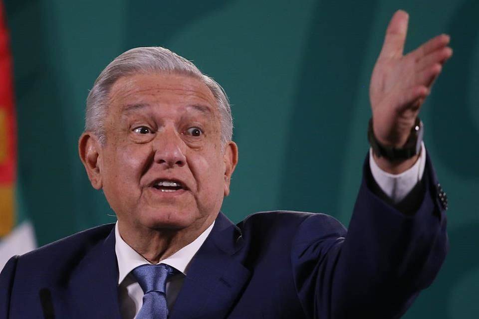Hartan amparos a AMLO; ‘decretazo’ es para evitarlos