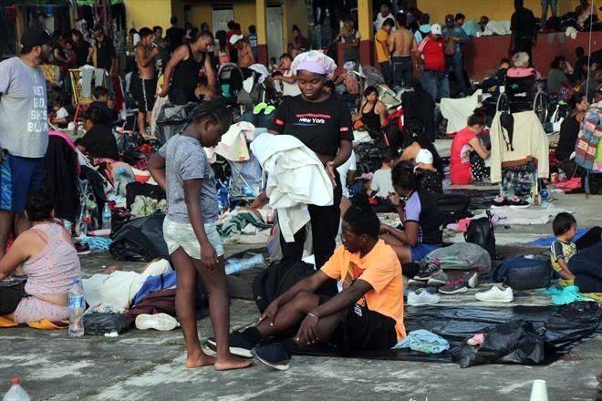 Capturan cada mes a 12 mil migrantes