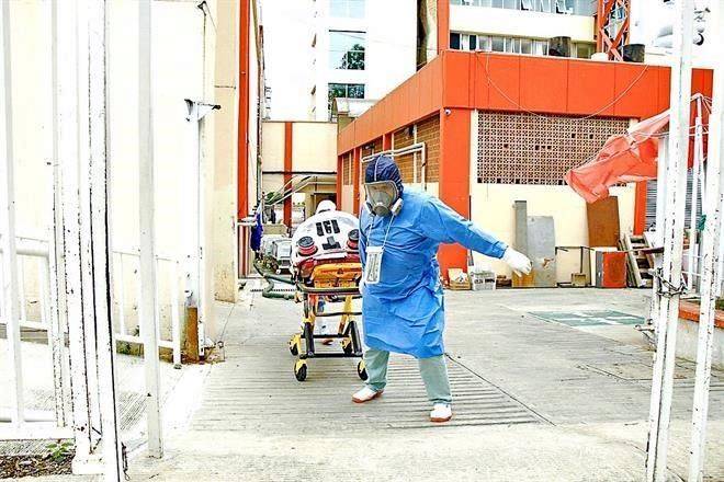 Pega a paramédicos mortalidad por Covid-19