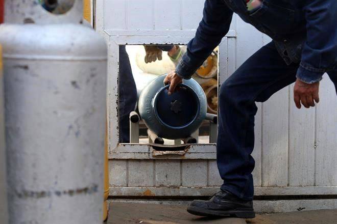 Niega juez frenar tope a precios de gas LP