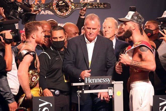 ‘Canelo’ y Plant libran la báscula; viene la pelea