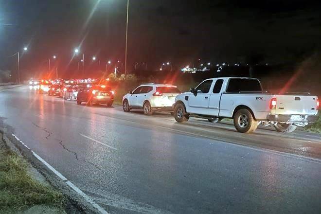 Reabre EU frontera; vuelven mexicanos
