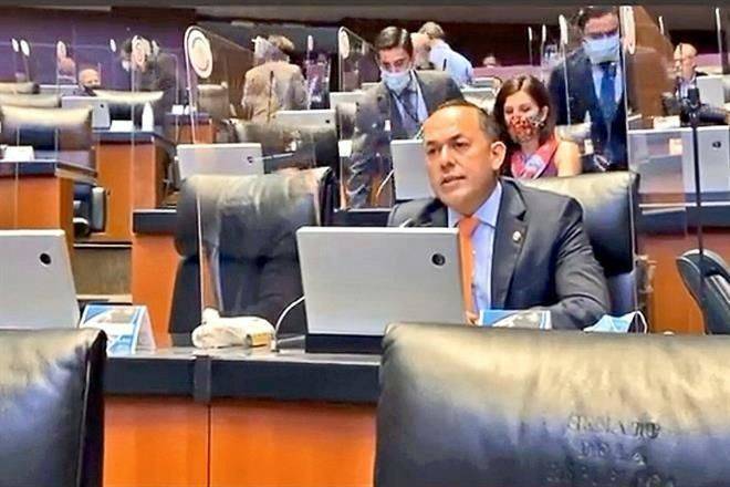 Piden indagar origen de dinero para boda de Nieto