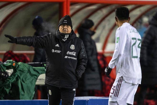 Martino no piensa en renunciar, sólo en mejorar