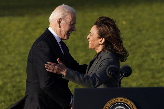 Hacen a Biden colonoscopía; Harris toma mando temporal de EU