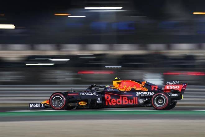No alcanza Checo la Q3; ‘pole’ para Hamilton
