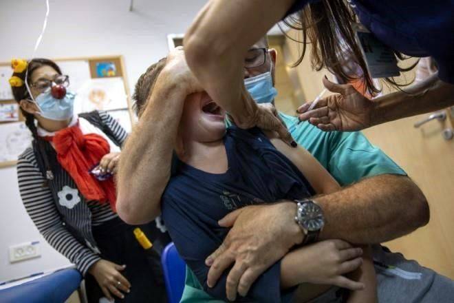 Autoriza UE vacuna de Pfizer en niños de 5 a 11 años