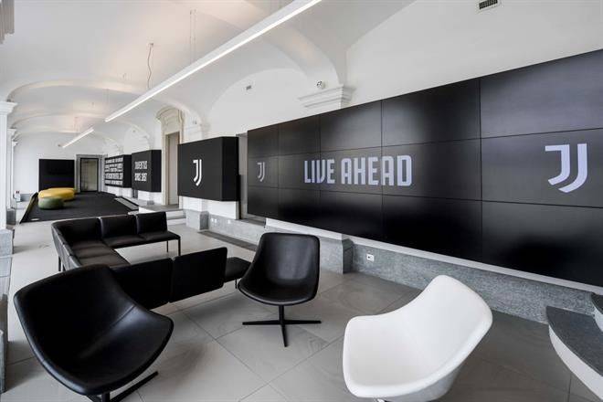 Registran oficinas de Juventus por indagatoria de fichajes