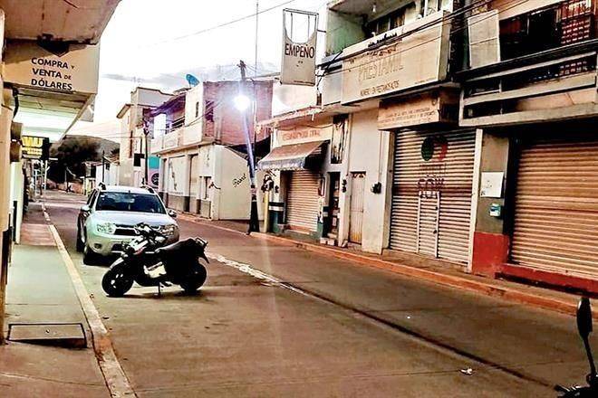 Impone crimen estado de sitio en Huitzuco