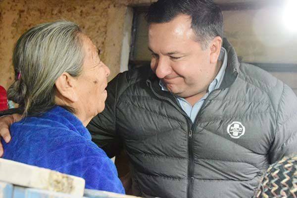 Continúa Chuma cercano a la gente