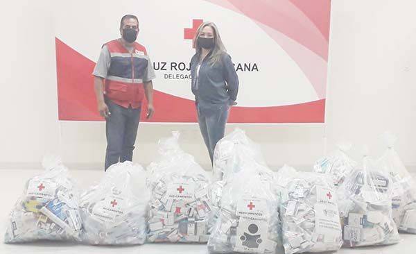 Participan en campaña a favor de la Cruz Roja