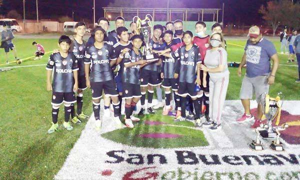 Premia San Buena lo mejor del fútbol