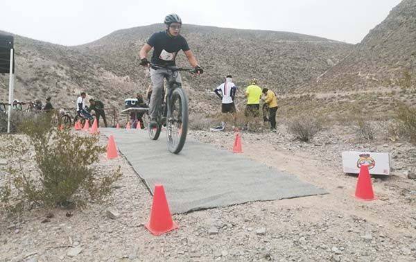 Realizan Duatlón en Matamoros, Coahuila