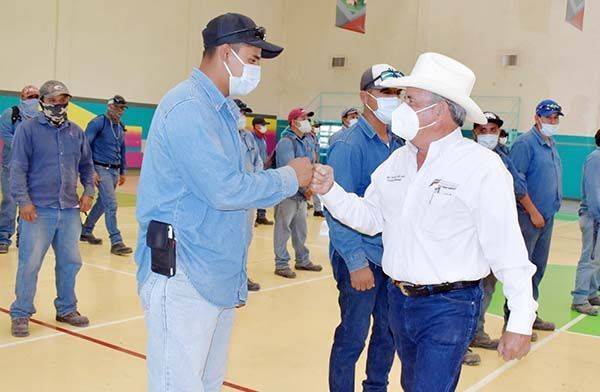Reconoce Lencho labor de trabajadores sindicalizados