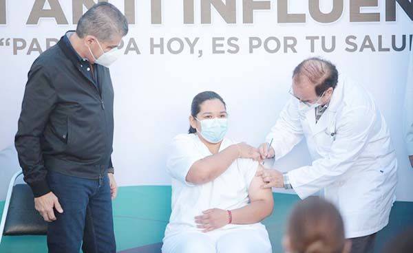 Inicia vacunación contra influenza