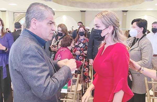 Reconoce Riquelme a la Senadora Verónica