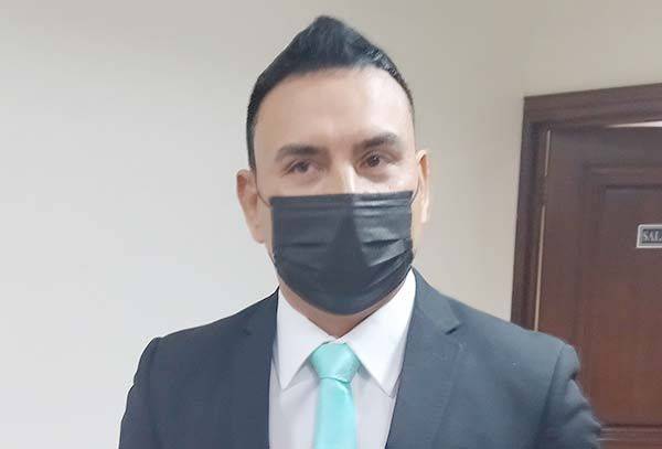 Reconoce alcalde labor de Obed Alain Mendoza