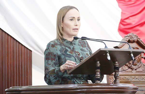 Atiende Legisladora diferentes sectores