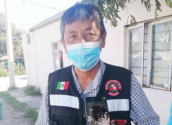 Supervisan instalación de puestos de comida