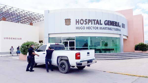 Llega a su casa y lo agrede con machete