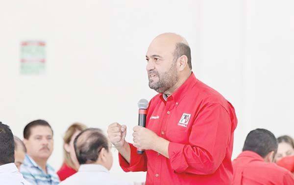 Niegan solicitud a Quirino Ordaz para ser embajador
