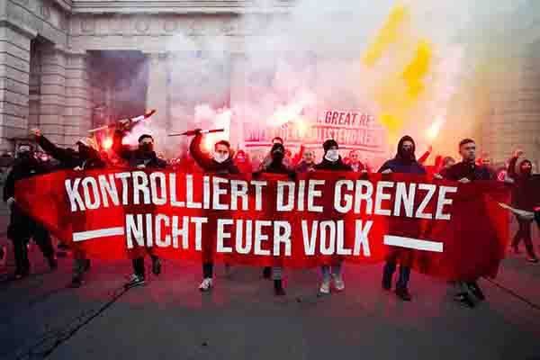 Protestas en Europa contra nuevos confinamientos tras aumento de casos COVID