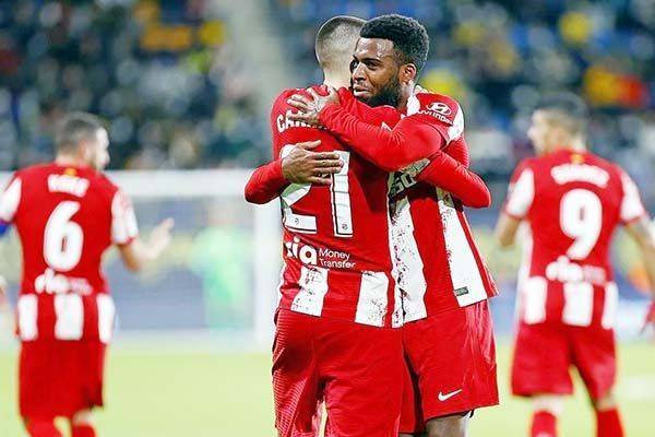 Golea Atlético de Madrid al Cádiz y mete presión