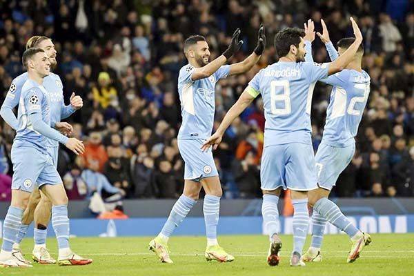 Toma el City cima de grupo en Champions
