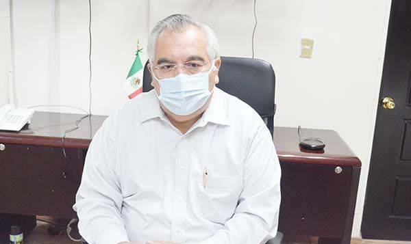 Da acceso a agresor y arremete contra ella