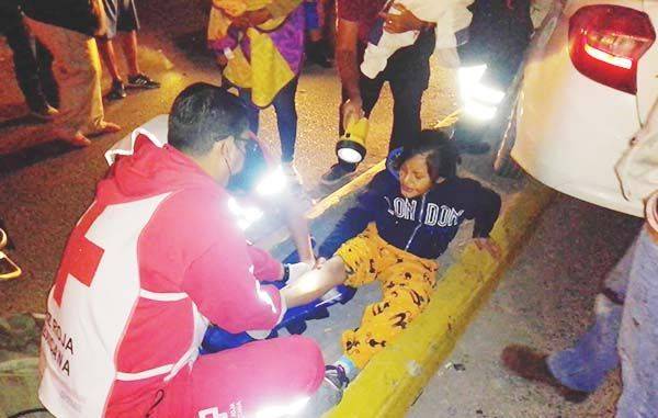 Taxista deja dos heridos