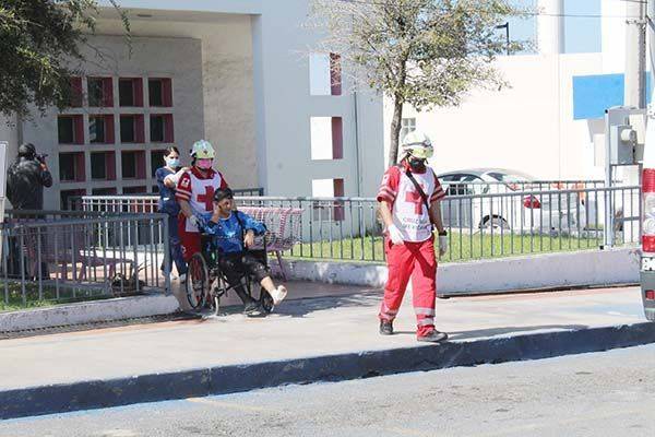 Camión atropella a ciclista frente al DIF