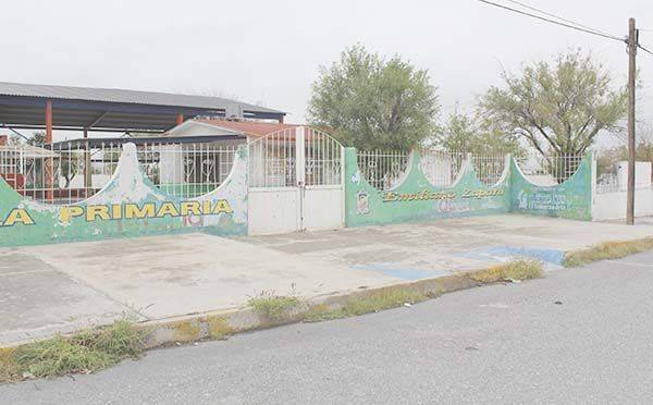 Roban mini Split en escuela primaria