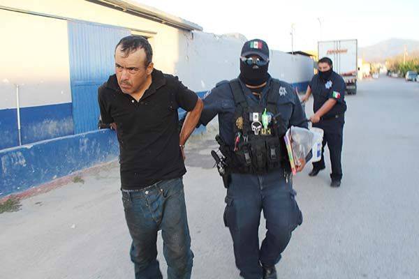 Capturan a ladrón de cable telefónico