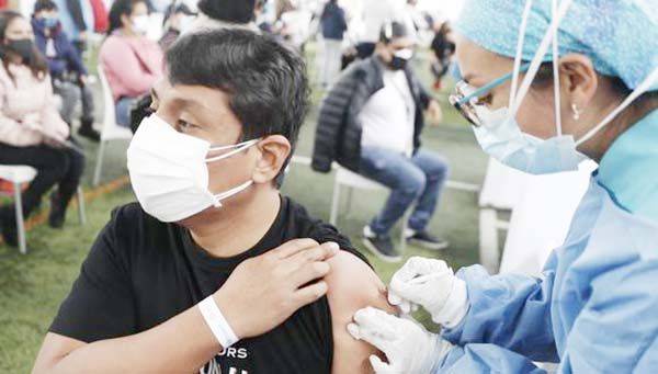 Aplicarán primera dosis de 18 años en adelante