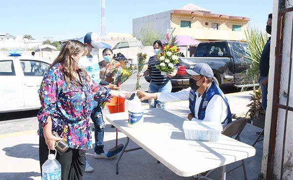 Se revive tradición por Día de Muertos